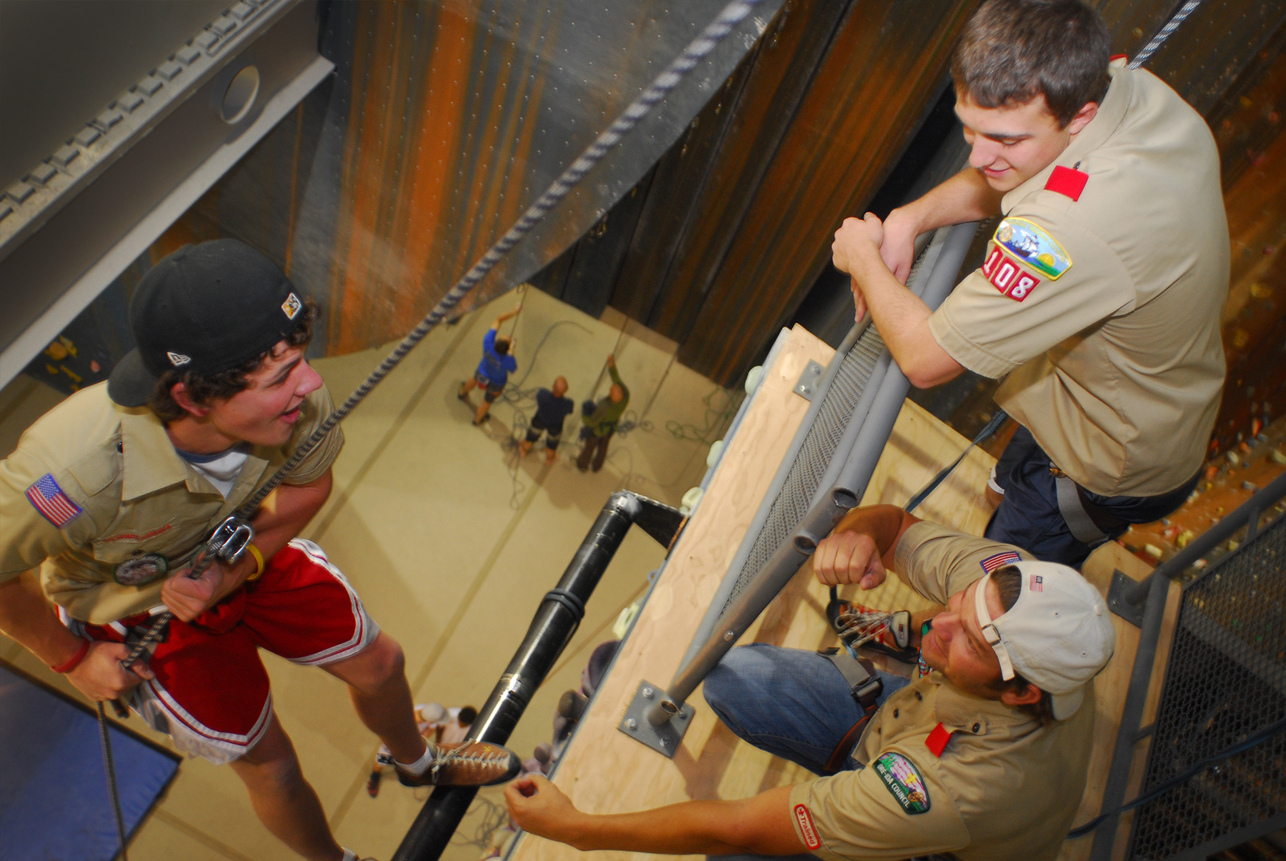MOMENTUM CLIMBING GYM